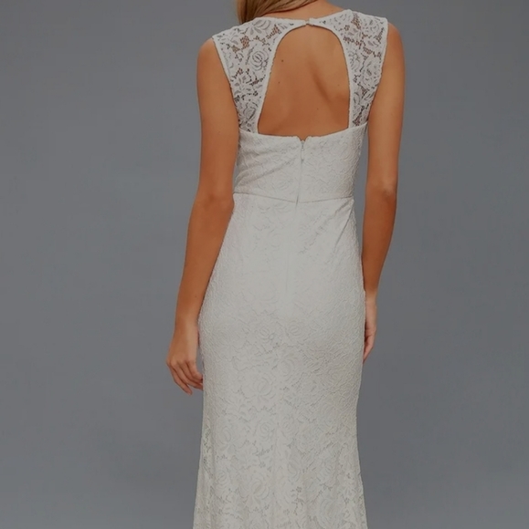 Lulu's Rosetta Lace Wedding Dress - Picture 3 of 15